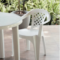 Poltrona Tramontina Cadeira Plástica Área De Lazer Reforçada Cor Branco